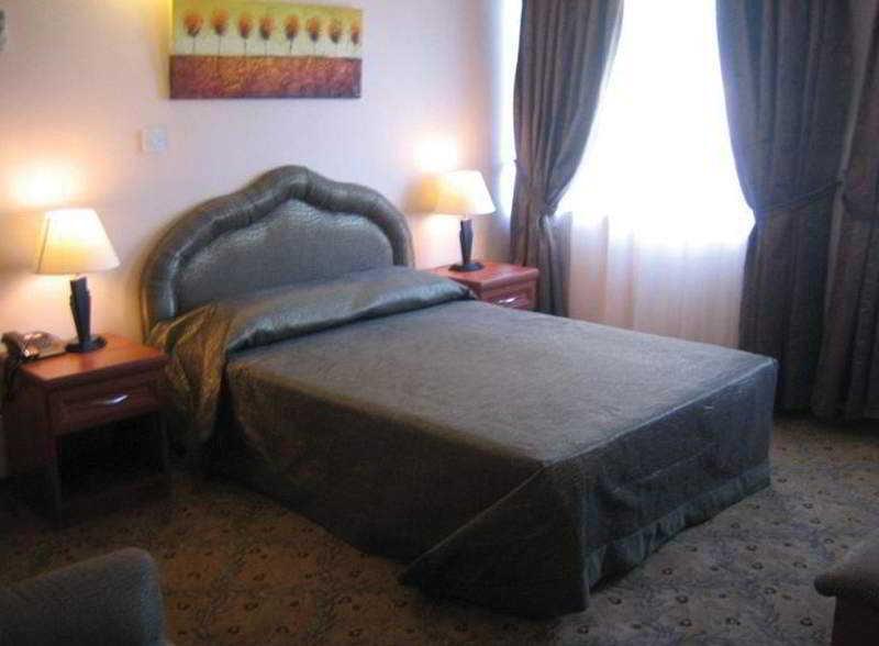 Life Hotel Kerýnia Eksteriør bilde