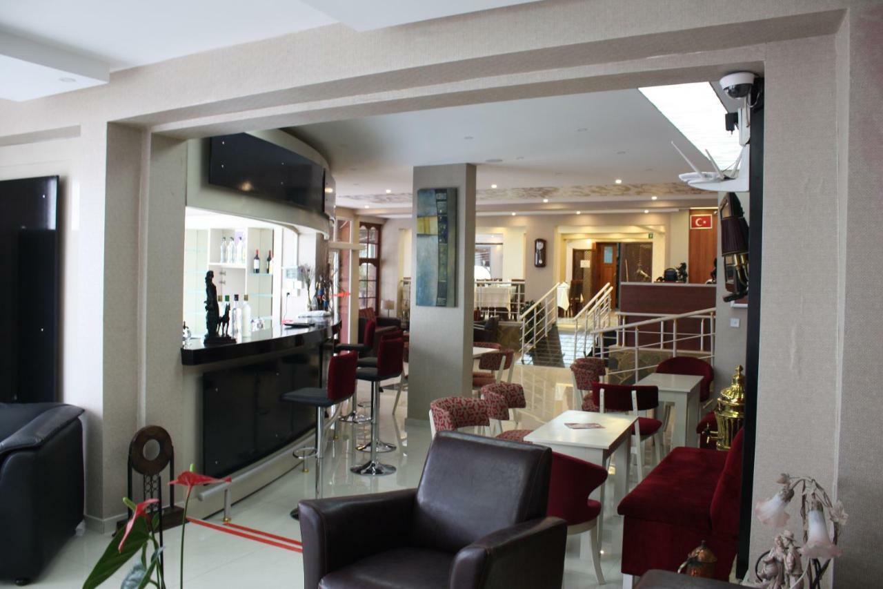 Life Hotel Kerýnia Eksteriør bilde