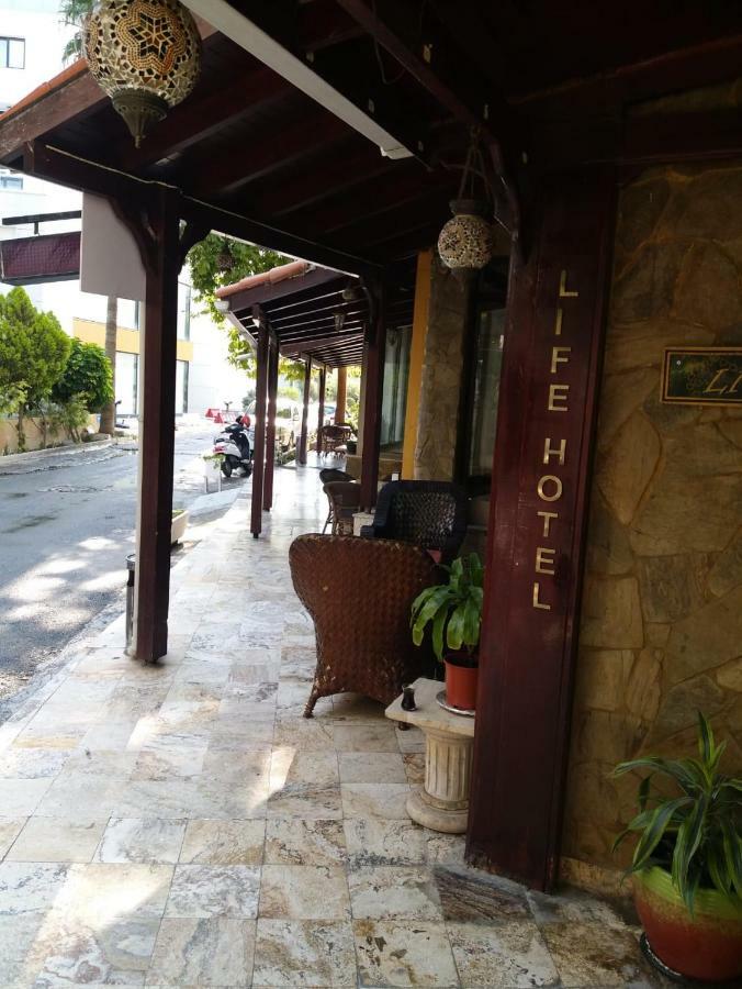 Life Hotel Kerýnia Eksteriør bilde