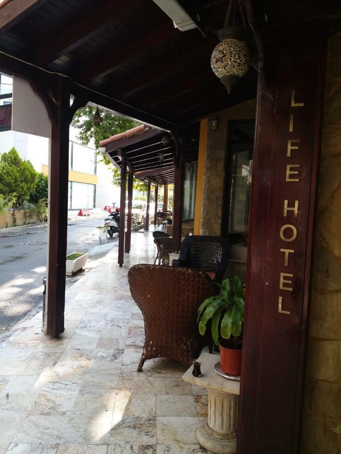 Life Hotel Kerýnia Eksteriør bilde