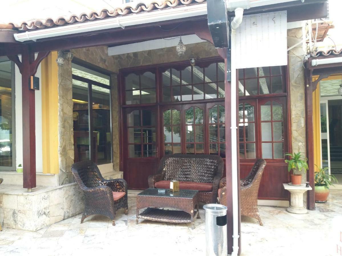 Life Hotel Kerýnia Eksteriør bilde