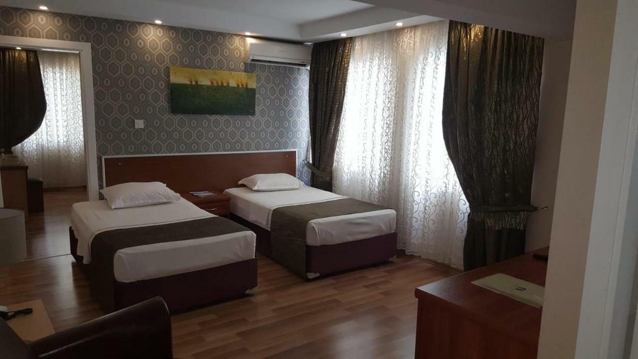 Life Hotel Kerýnia Eksteriør bilde