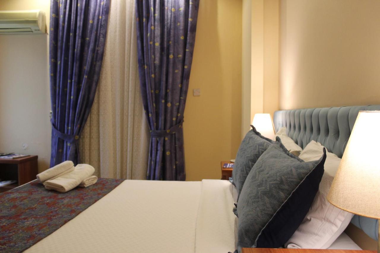 Life Hotel Kerýnia Eksteriør bilde